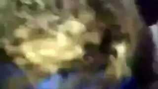 يثبتها ويحفرها بقضيبه السميك