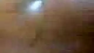 قضيب مجهول يرضي ربة منزل عربية متشوقة جنسيًا