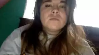 فضيحة سكس جزائري مع فتاة عريانة و سخونة و تكشف الحتشون قدام الكاميرا