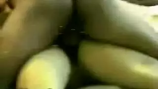 ينيكها وهي نايمة