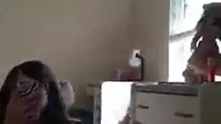 فتاة تلعب في كس صديقاتها