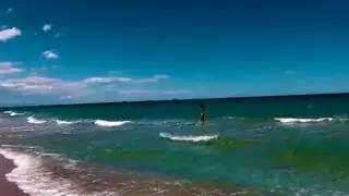 حلمات ملفوفة باللاتكس وأجساد ضيقة في فعل إباحي قاس