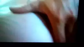 مثير فتاة صغيرة مسامير طفلها مع الحمار