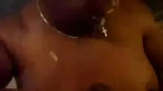 الرعشه مع الإستمناء