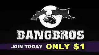 اخت تسبح وسط علىيها اخوهة