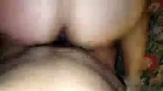 جنس جماعي في الزنزانة مع مراهقات محتجزات