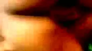 الممثلة الشهيرة دينا في حركة إكس إكس إكس عنيفة