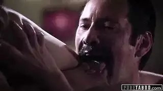 مراهق ينيك عذراء