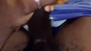 فريق ثنائي مزدوج: فتاتان وقضيب أسود واحد