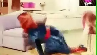 مقطع عنيف: تقبيل ساخن وقضم الشفاه