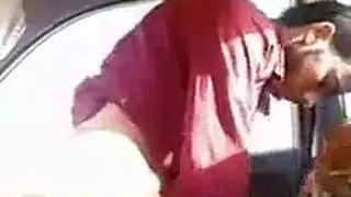 تدريب حلق ثم حفر مهبل مبلل أملس