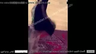  ضرب عاهرة سعودية من الخلف في مقطع رقص ساخن