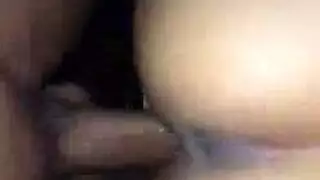 فتاة يمنية تأخذ قضيبين