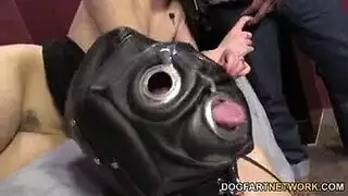 عاهرات كبيرات يحصلن على طيزهن مهروس