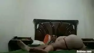 عاهرات منقبات في ثلاثية: تبلع المني وتنيك بقوة