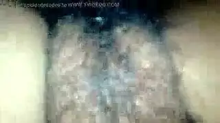 قذف داخلي محلي لفرج داكن كثيف