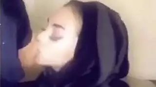 بنات با النقاب