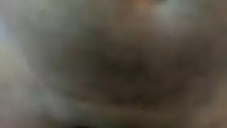 زوجة الديوث الحارة تمارس الجنس مع رجل غريب ذو قضيب كبير أمام الكاميرا