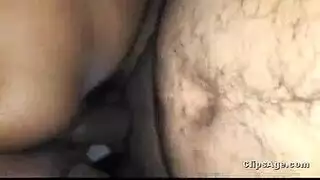مسمرة، مفلسة، وممتلئة بالسائل المنوي