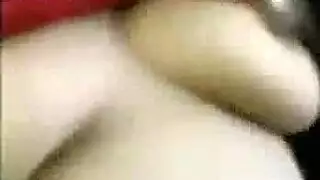 سائق ميكروباص يضاجع فتاة من العشوائيات في سيارته جنس صعب في الميكروباص