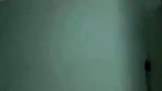 فتاتان تمارسان السحاق بوضعية المقص في الساونا