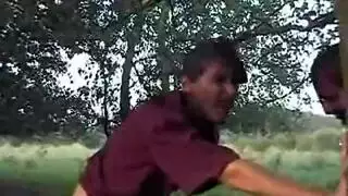 إختطاف في الخارج وجنس عنيف