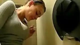 أول تبادل زوجات ثنائي هاوي في ثالوث صريح إباحي