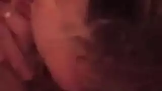 عاهرتان تمارسان الجنس طوال الليل
