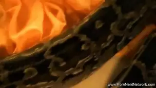 مراهقة هندية عذراء مخطوفة تُدمر بقضيب ضخم