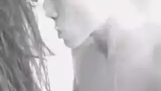 ساحقات ساخنات بوس شفايف