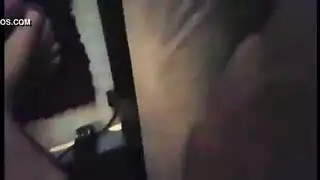 رجل بريطاني ذو قضيب كبير يتلقى جماعاً حلقياً وشرجياً مكثفاً من مدلكة