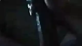 العاهرات الأكبر سناً يستخدمن المص الخبير لجعل القضبان الشابة تنفجر
