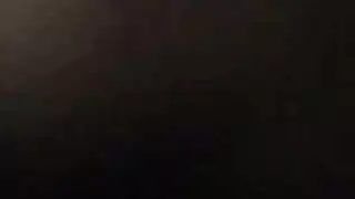 عازف روك شهواني يحصل على مص من جميلة شقراء مولعة