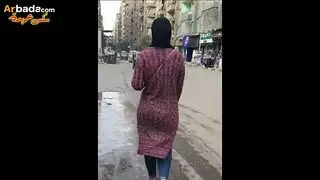 إباحي مكثف: عجيزة المحجبة المذهلة معروضة