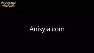 عاهرة وقحة تتوق لتدمير مهبلي خشِن