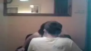 لا مال، لا مشكلة: هواية ناضجة مثارة تمارس العادة السرية إكس إكس إكس بجانب النار