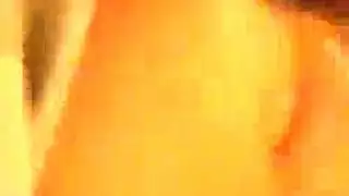 نائب الرئيس بالفرشاة مثليه أمي اليابانية