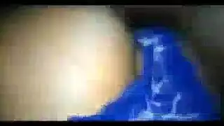 فخ الإثارة: مشهد تزييت مع عضلات صدر محددة