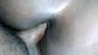 كارينا كابور ممتلئة الجسم في بورن شرجي عنيف