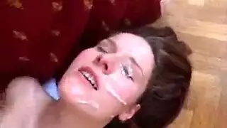 إباحية ناضجة: امرأة أكبر تأخذ قضيباً صلباً