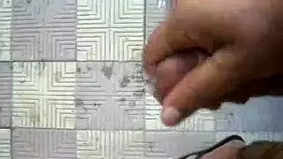 تونسي يغتصب جارتو