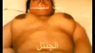 فيلم نيك مصري: العاشق يسجل يده وهي عميقة في فرجها