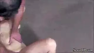 الطبيبة مع مريض