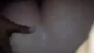قضيب شوكولاتة يركب شرموطة حليبية حتى قذف متفجر