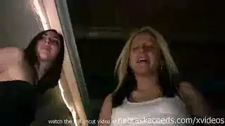 مصارعه بنات معا بعض سكس
