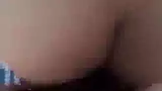 نساء خبيرات ومعجبيهم الشباب