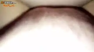 مشهد إباحي: رجل مصري ينيك كس زوجته بخشونة