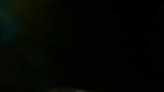 كس صديقة يمنية محلوق يحصل على حفر على جانب الطريق