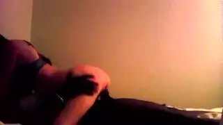 براندي وإميلي يعتنيان ببعضهما البعض