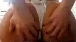 دانييلا المشاغبة تغوي سائق الحافلة لجلسة جماع جامحة